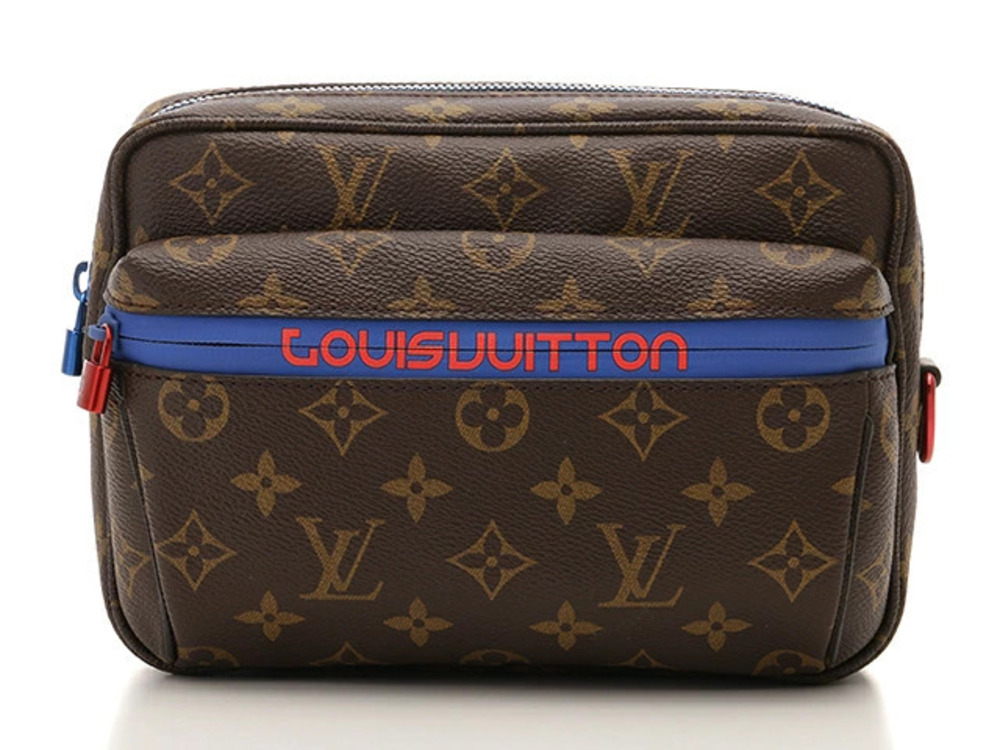 LOUIS VUITTON Bumbag Shoulder Bag Monogram Taiga Noir Black